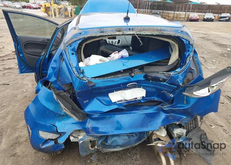 2011 Ford Fiesta Se z USA, uszkodzony, nr VIN 3FADP4EJ3BM225363